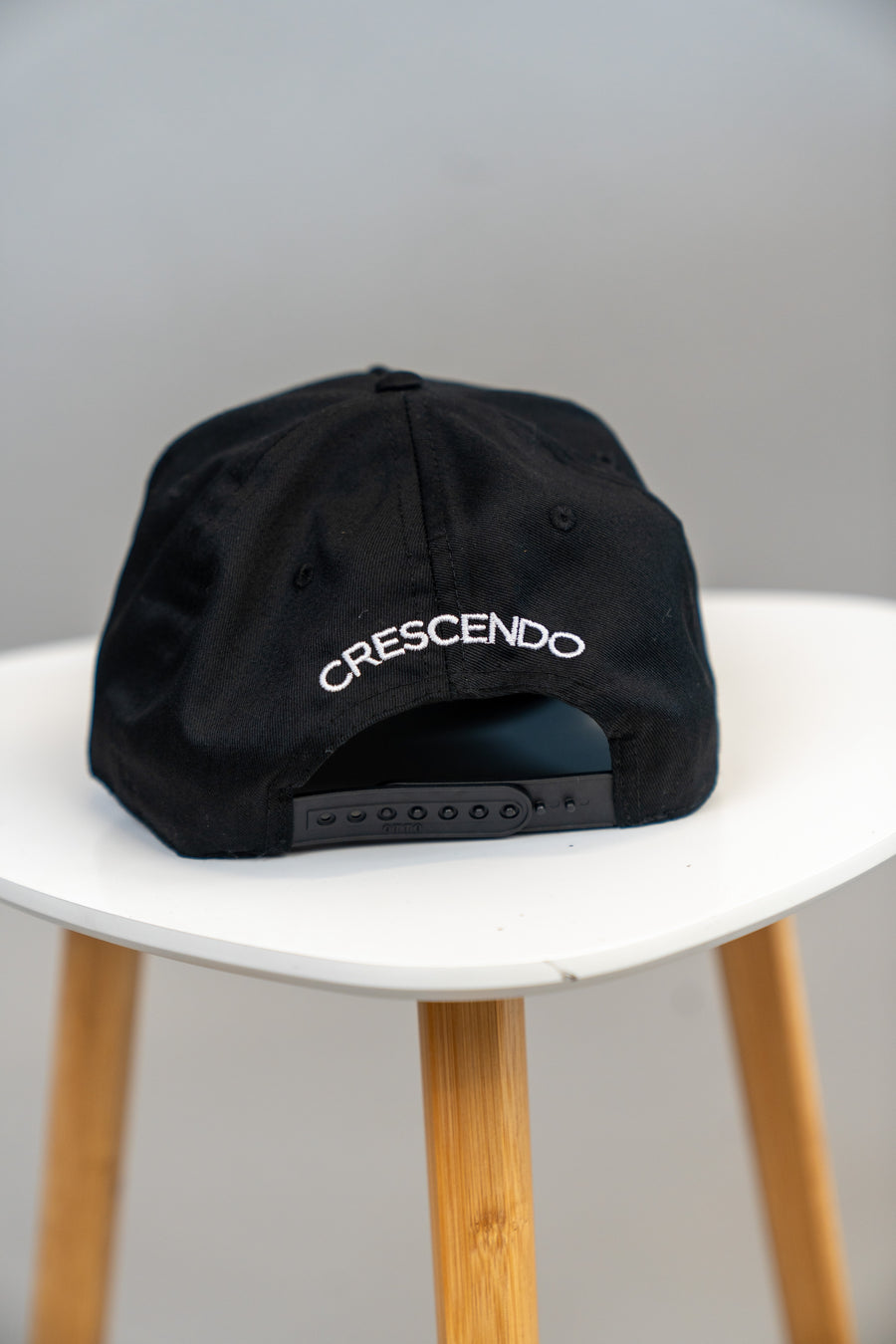 CRESCENDO CREST BLACK SNAPBACK