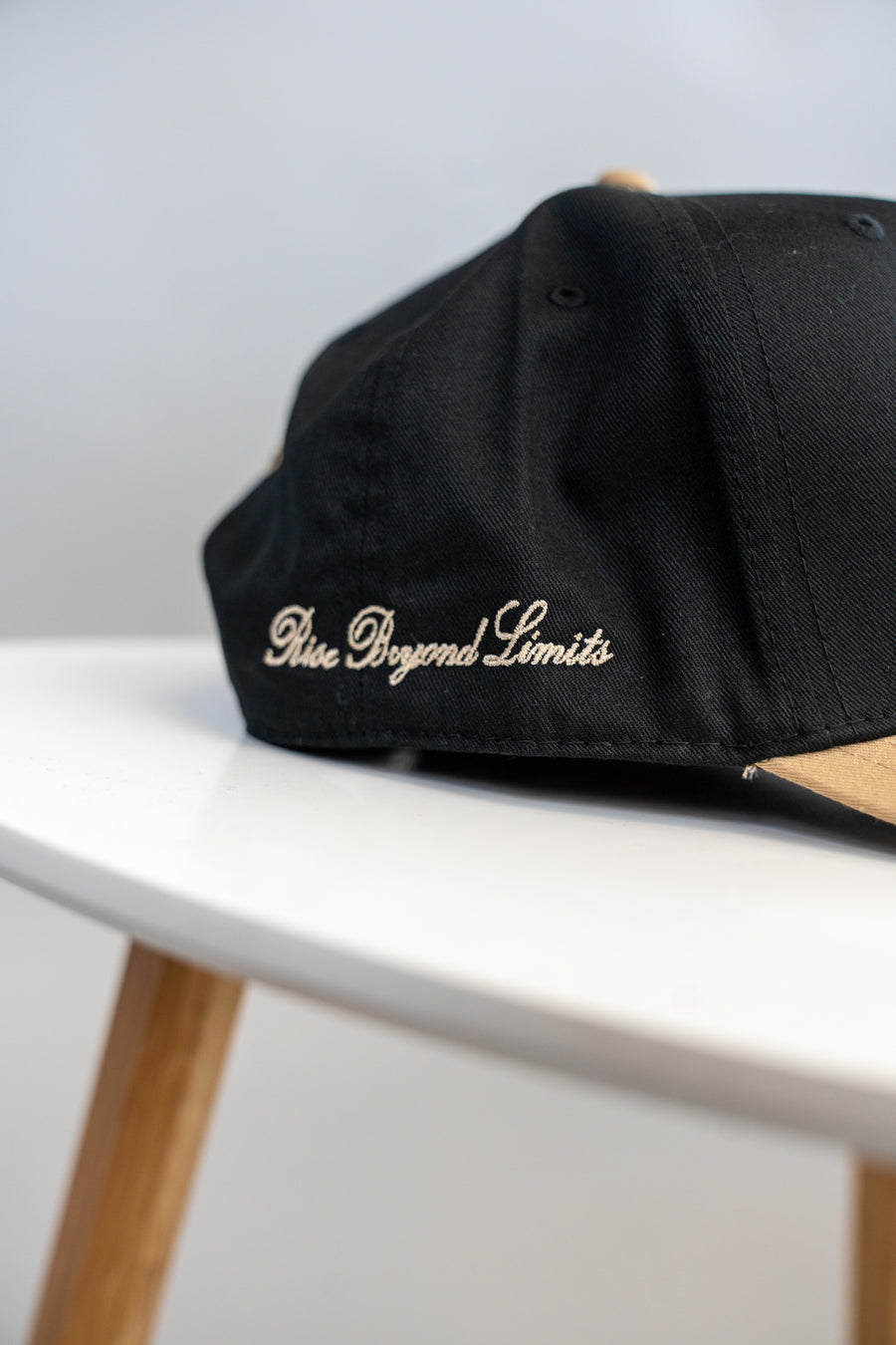 COLLEGIATE C BLACK/TAN SNAPBACK