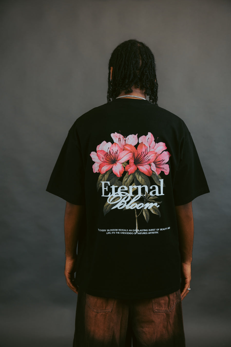 ETERNAL BLOOM BLACK TEE